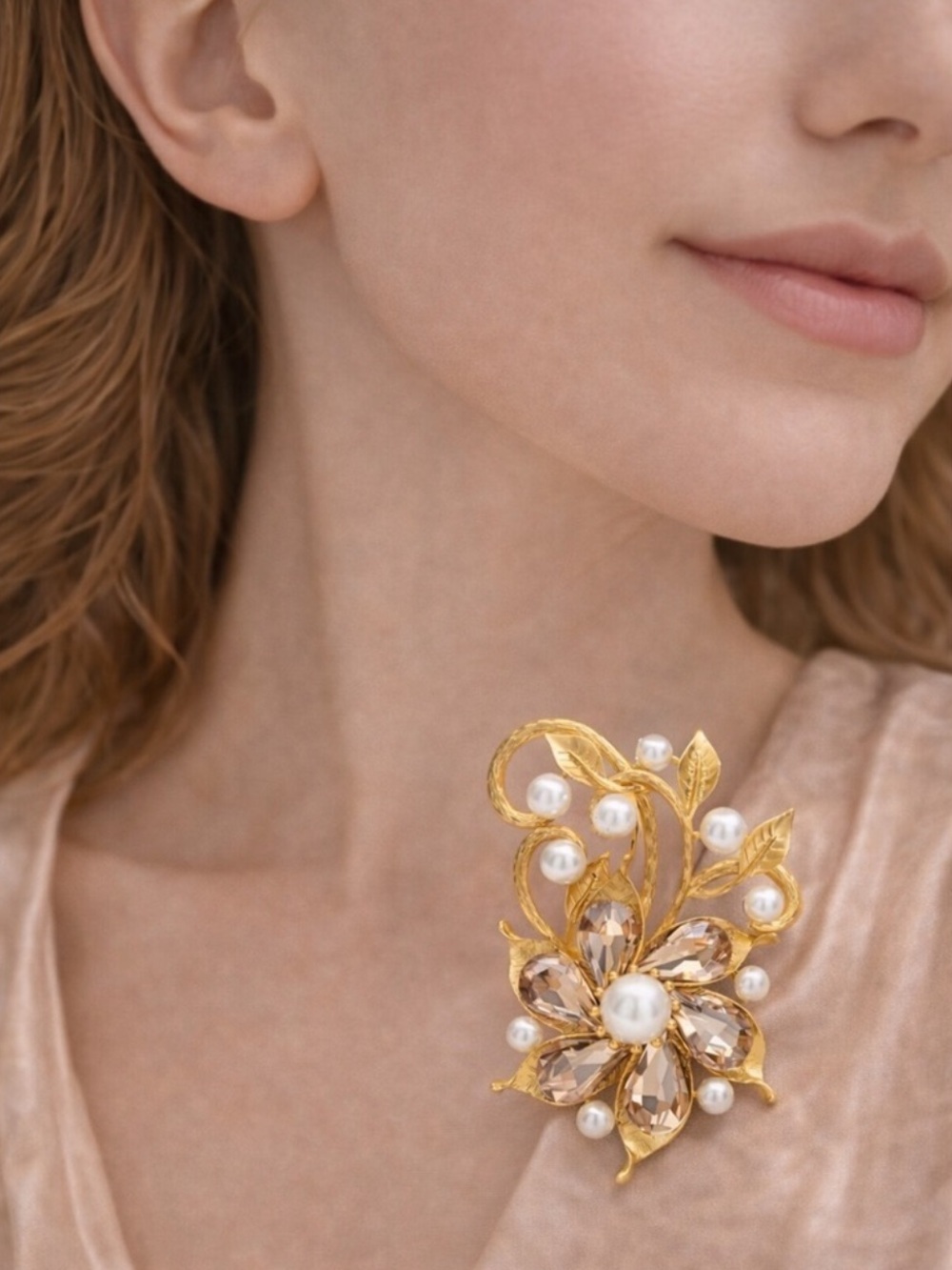 Pearl Floral Elegant Gold Brooch
